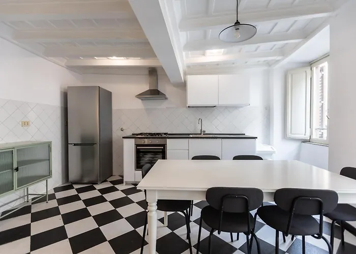 Piazza Navona Classy & Large Apartment